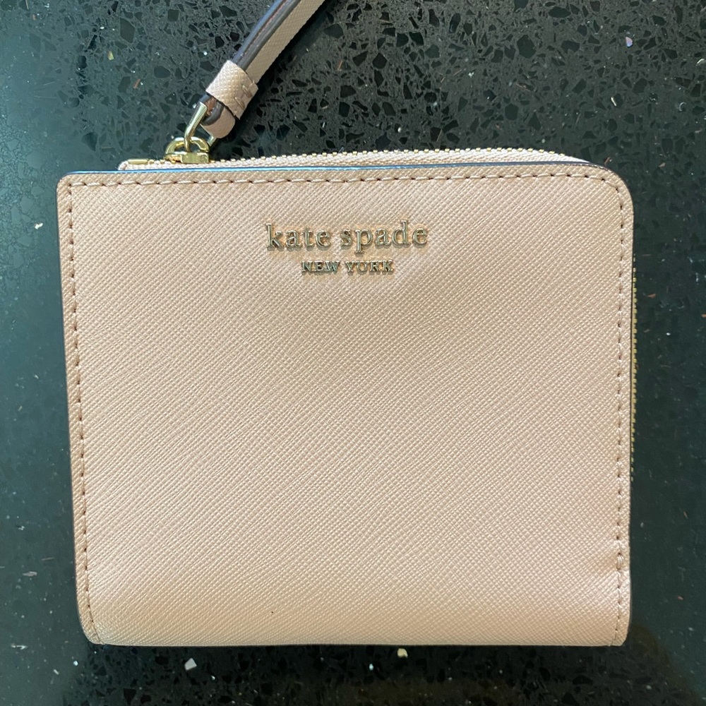 Kate Spade Ava leather Zip Bifold Wallet